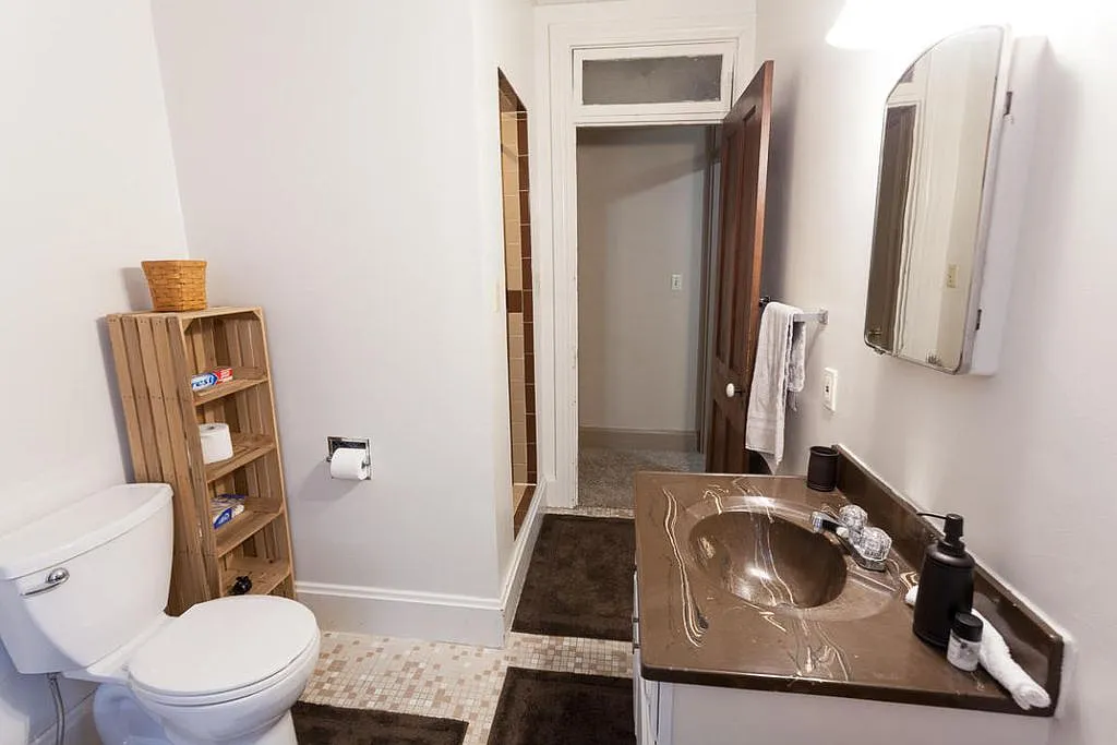 1 bed, 1000 sqft, $1,150 — Photo 3