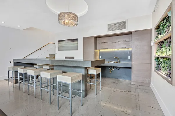 Rented by Canvas Property Group | media 13