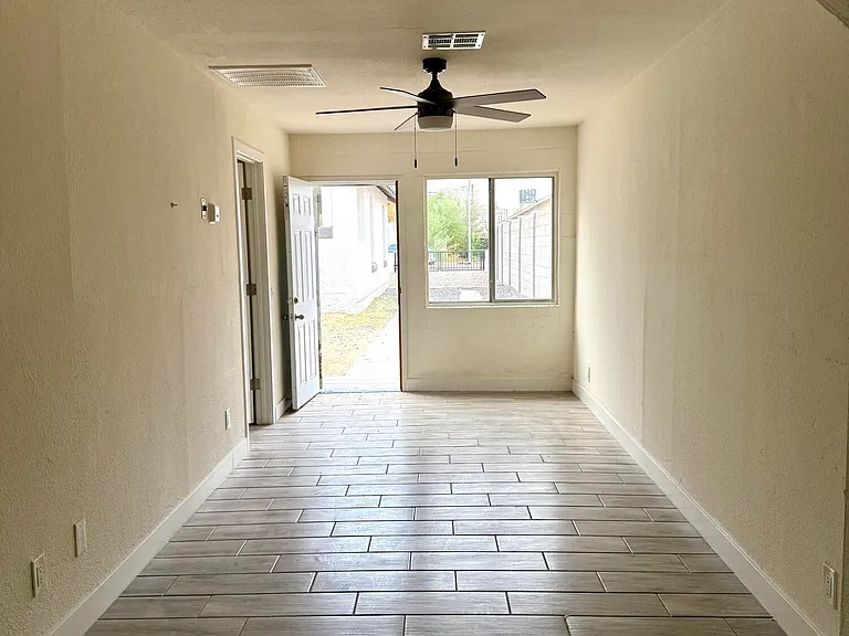 1021 E Fillmore St — Photo 20
