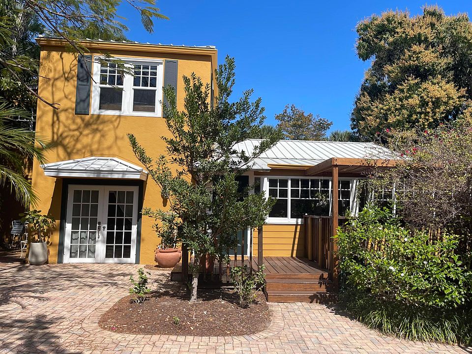 1st image of 500 N Victoria Park Road