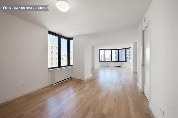 Rented by Compass | media 59