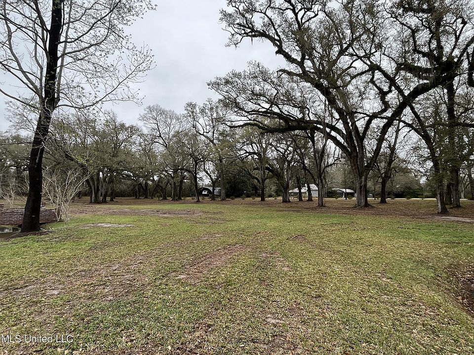 2nd image of Lancair Dr