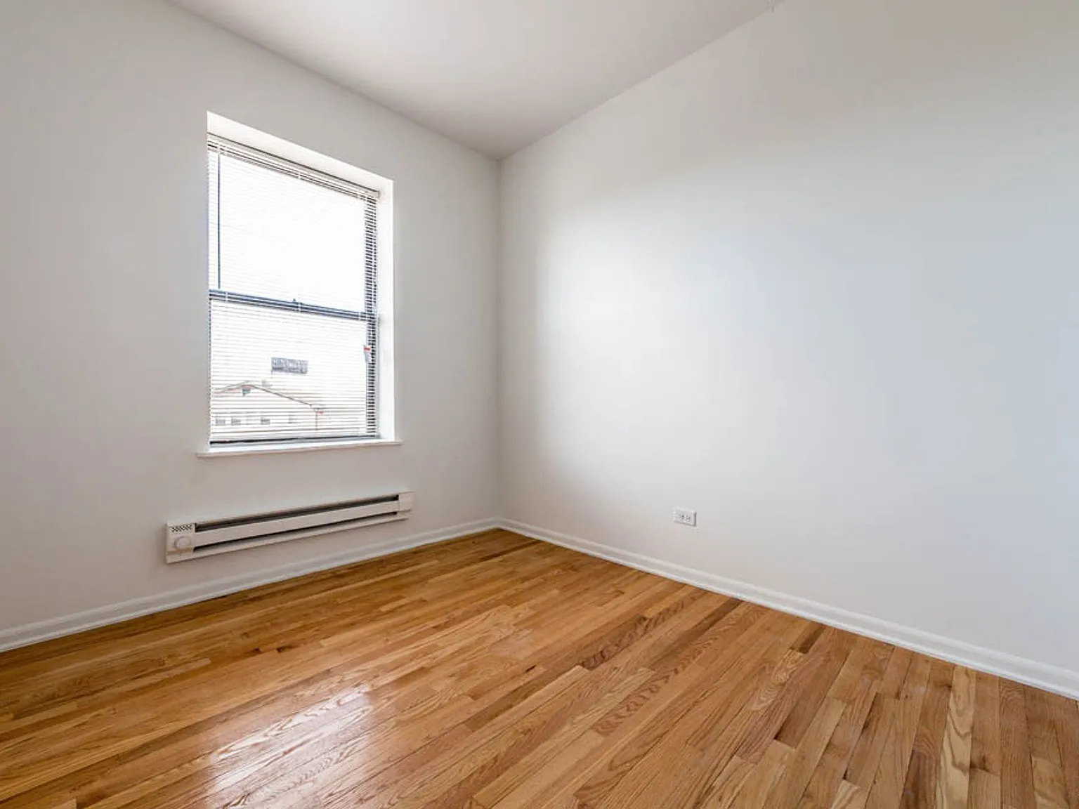 705 S Lawndale — Photo 3