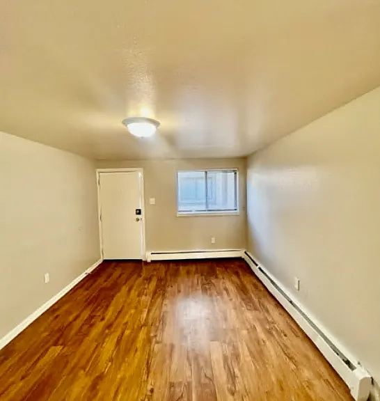 Stanley Flats — Photo 3