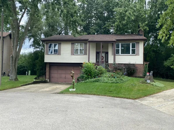 1130 Dogwood Ct, Lake Zurich, IL 60047