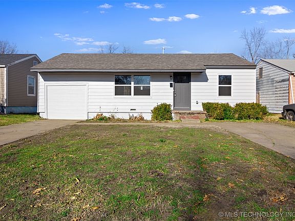 2nd image of 5917 E Newton Pl