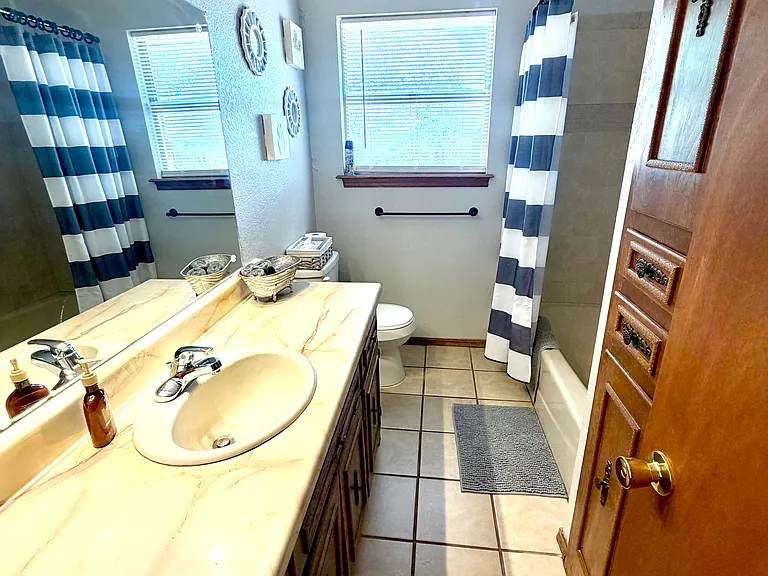 1004 N Dryden Cir — Photo 4