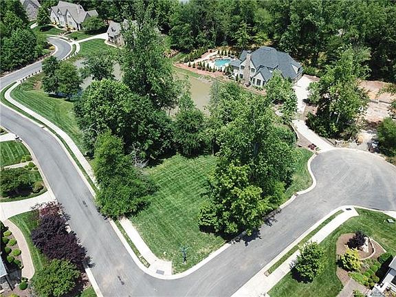 2nd image of 21216 Olde Quarry Ln Unit 18