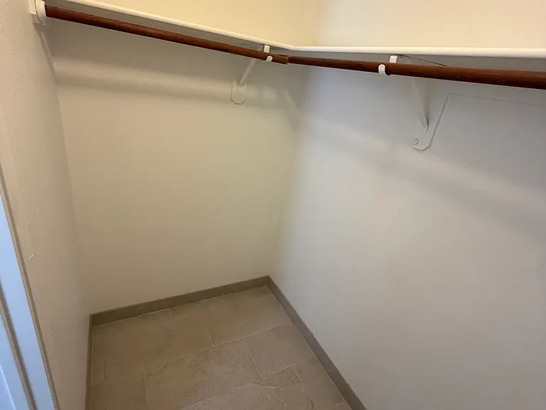 2534 S Perillo Dr — Photo 15