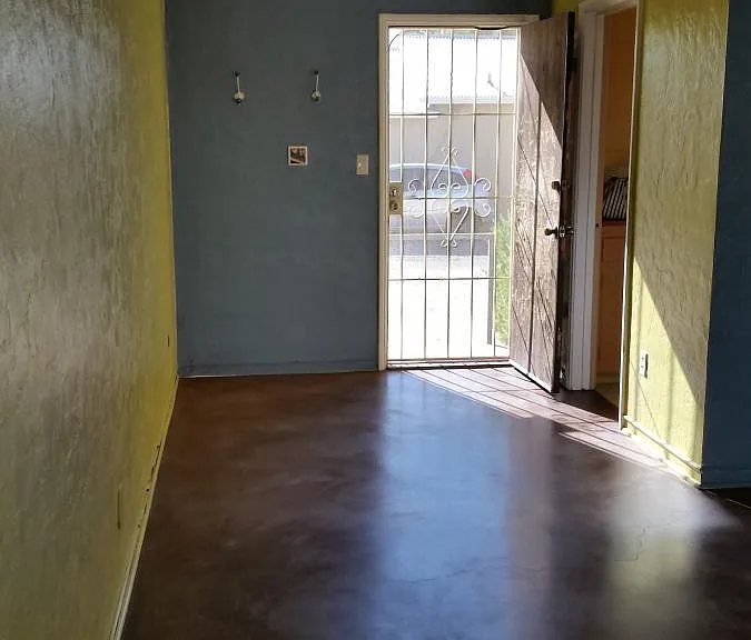 825 N 5th Ave #5 — Photo 5