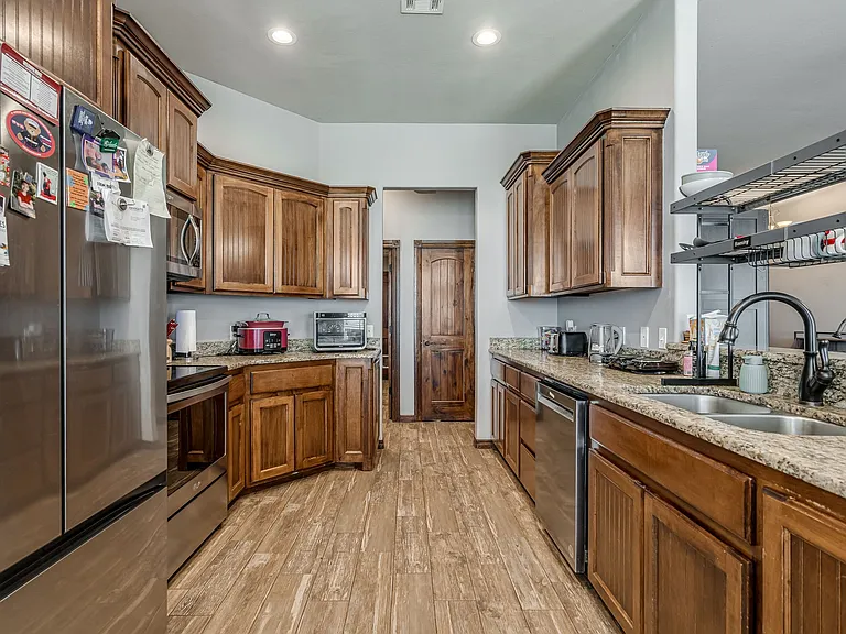 2265 County Road 1258 — Photo 24