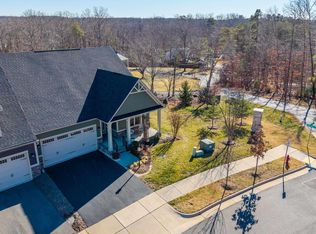 393 Winding Rd, Keswick, VA 22947