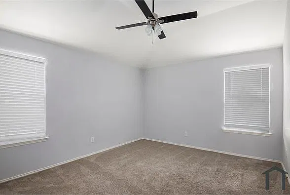 4 bed, 2809 sqft, $3,500 — Photo 3
