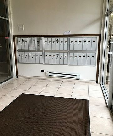 5th image of 1037 Des Plaines Ave APT 308