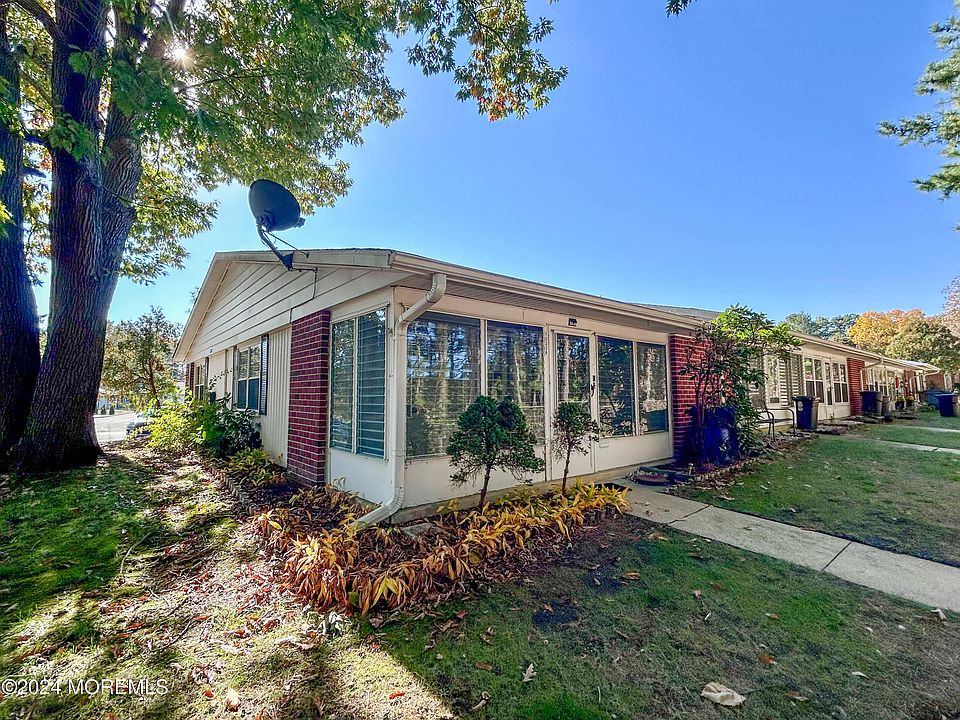 1st image of 1033A Aberdeen Dr