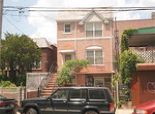 31-10 48th St, Astoria, NY 11103