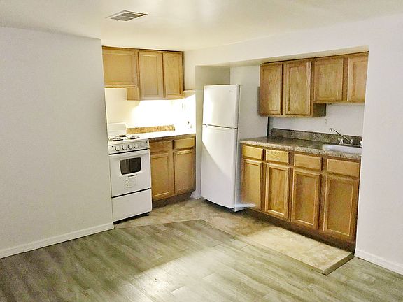 3rd image of 5608 Ellsworth Ave #7