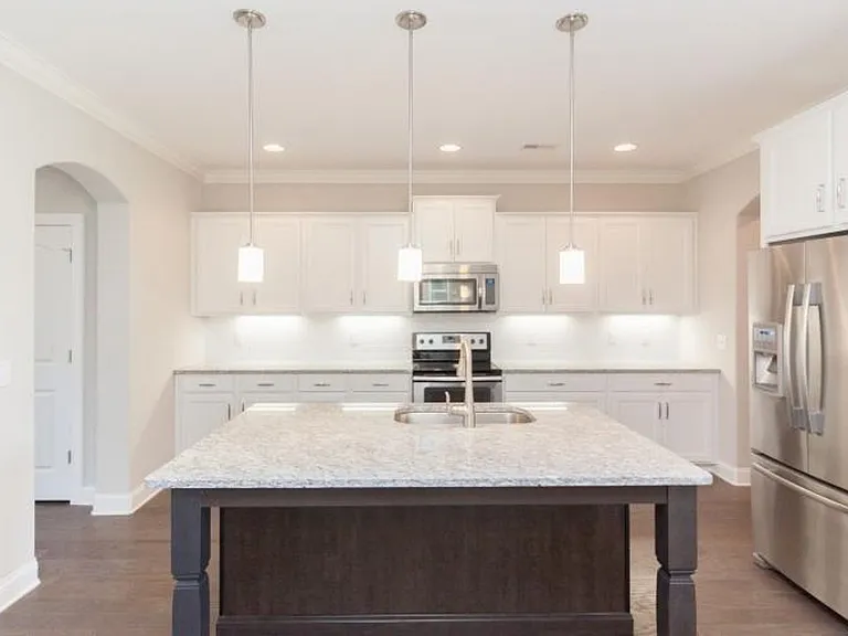 164 Ashcrest Point — Photo 6