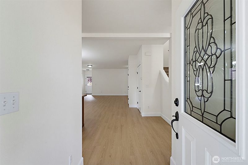 4th image of 4501 McKinley Street NE