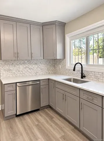 5 bed, 3.0 bath, 1518 sqft, $6,500 — Photo 2