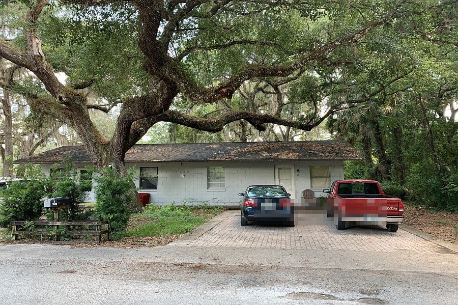 1st image of 5600 NE 32nd St