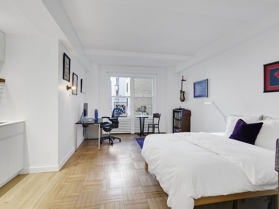 1st image of 225 Central Park N #516