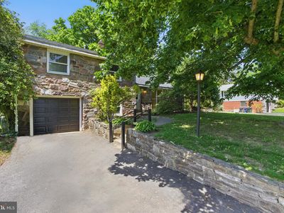 1208 June Rd, Huntingdon Valley, PA, 19006