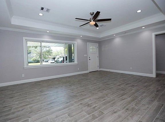 3rd image of 2102 Nina Lee Ln