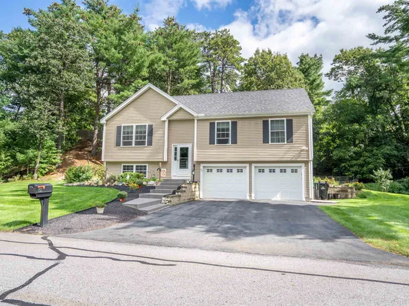51 Carolina Way, Manchester, NH 03104