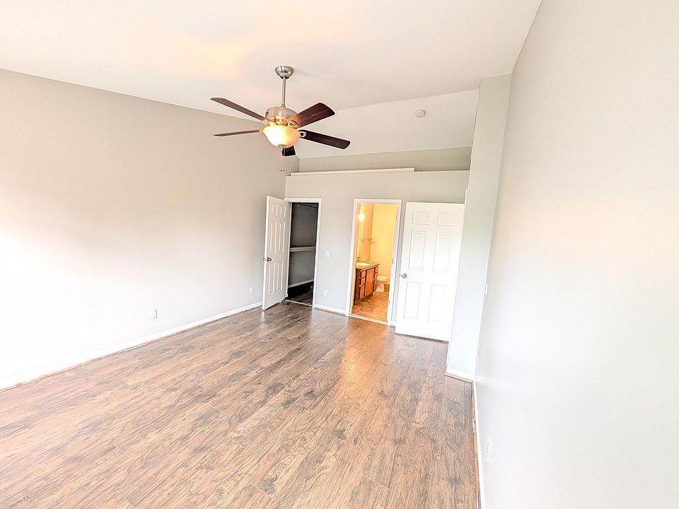 43120 Pendleton Cir, photo 21