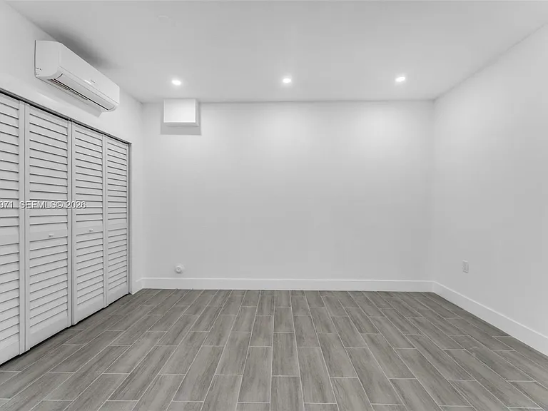 29399 SW 143rd Pl #EFFIC — Photo 5