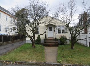 41 Stella St, Providence, RI 02909