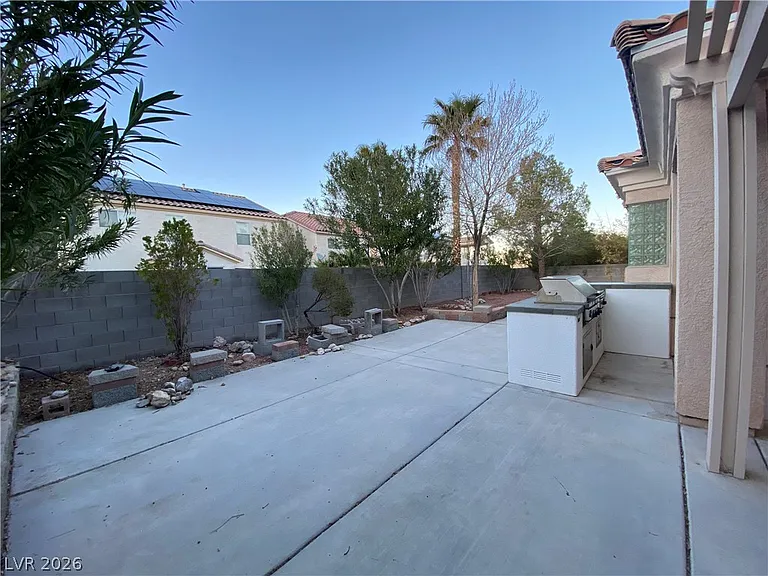 386 Apple River Ct — Photo 16