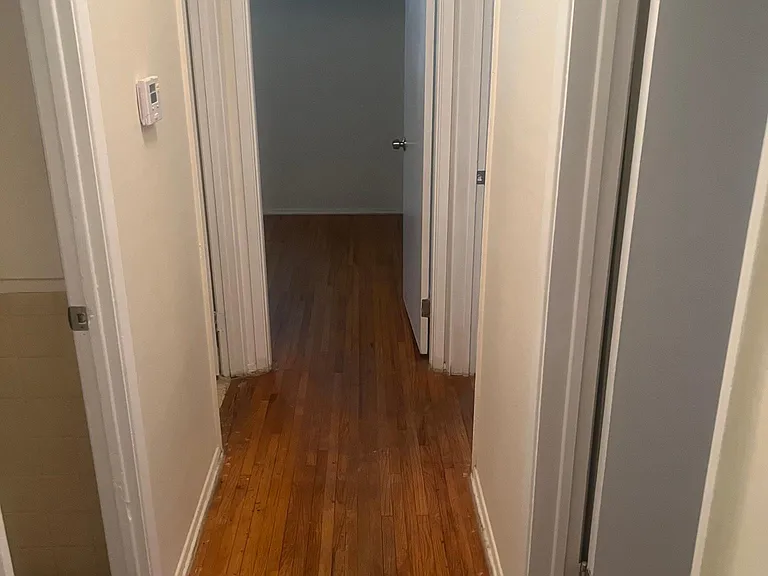 127 Eton Rd — Photo 3