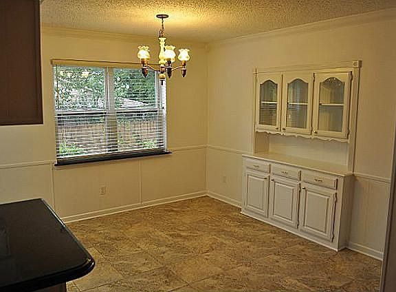 5th image of 1504 Lucille Dr