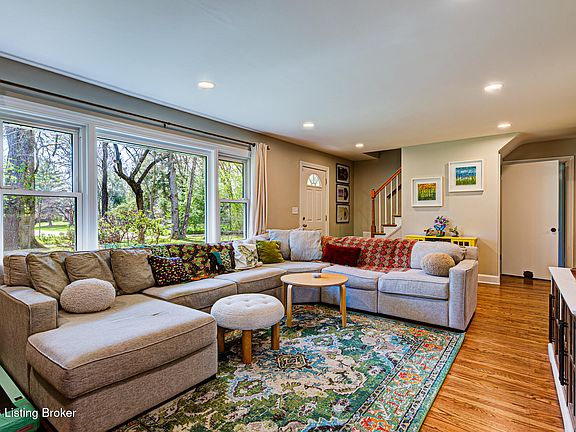 2nd image of 611 Rudy Ln