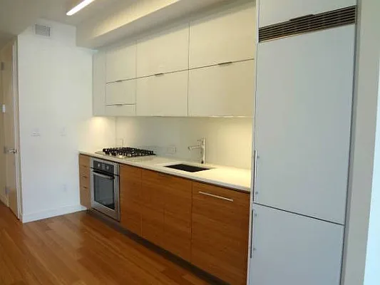 Rented by Yael Dunsky Real Estate | media 11