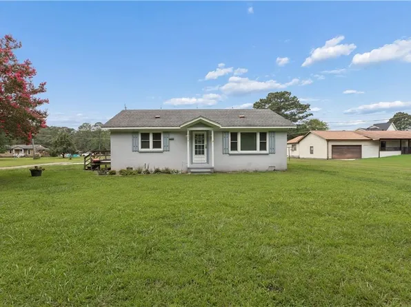 3070 Friends Rd, Hayes, VA 23072