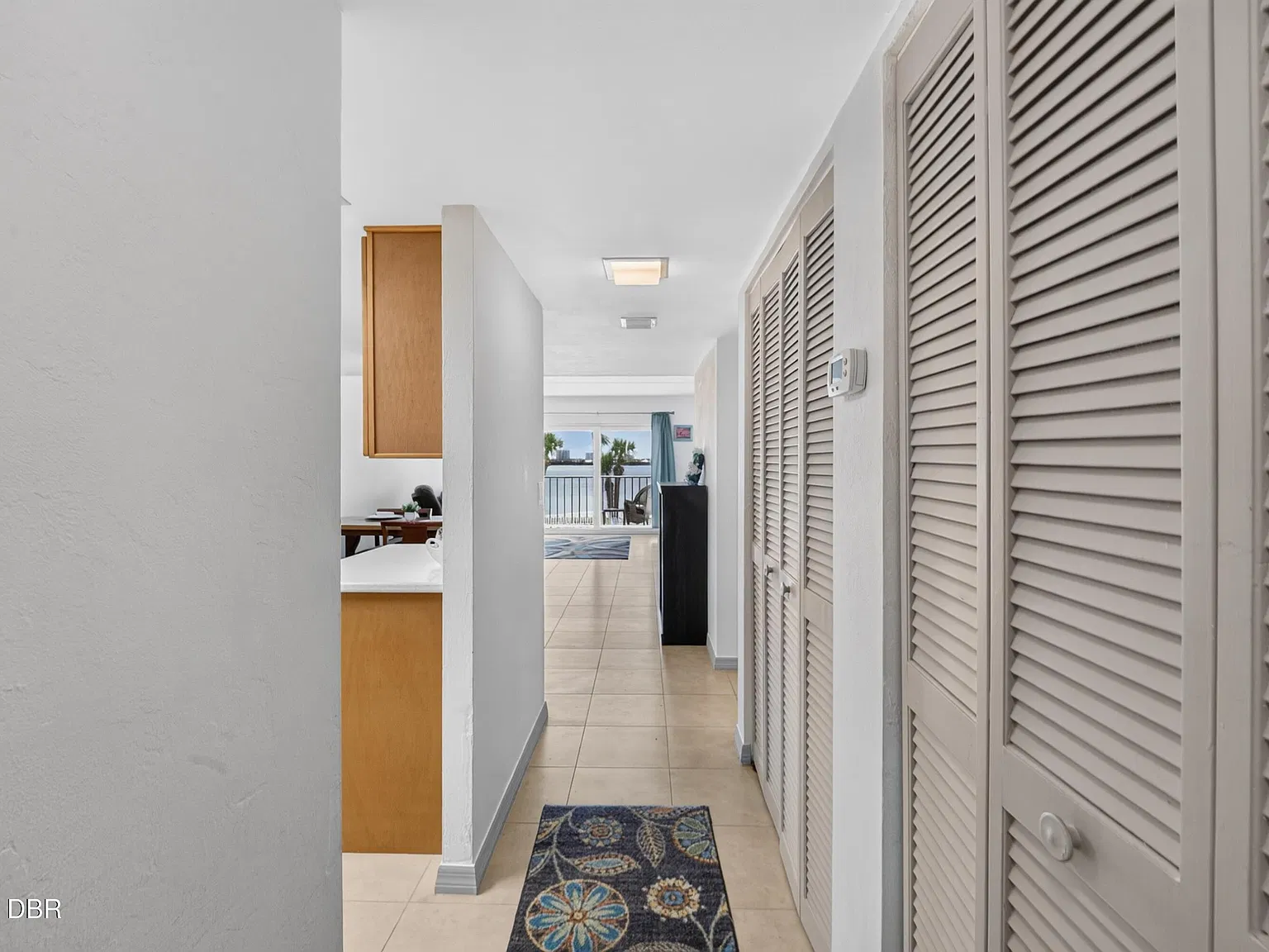 3131 S Ridgewood Ave — Photo 2