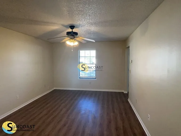 8702 Bandera Cir S — Photo 8