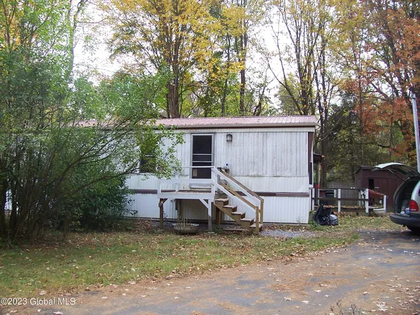 430 Daniels Road, Saratoga Springs, NY 12866