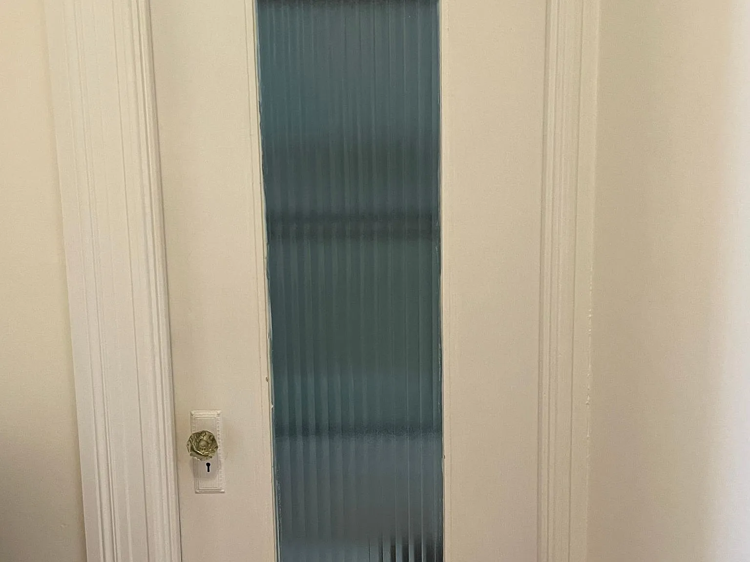 Studio, 750 sqft, $3,750 — Photo 4