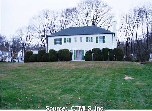 2nd image of 49 Pitkin St
