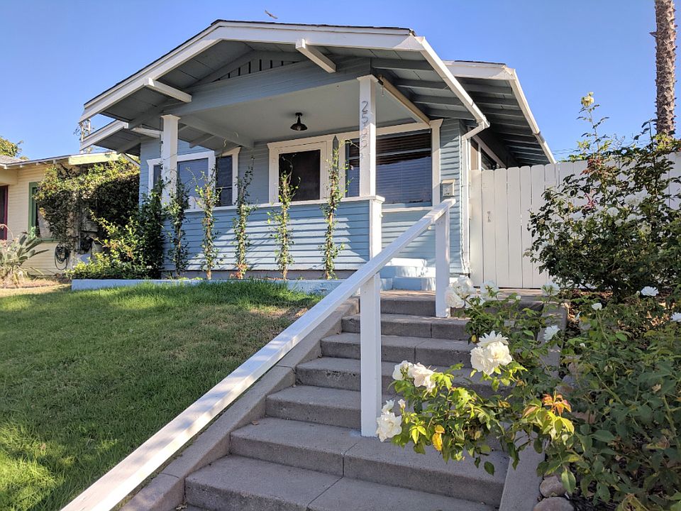 1st image of 2565-67 B St