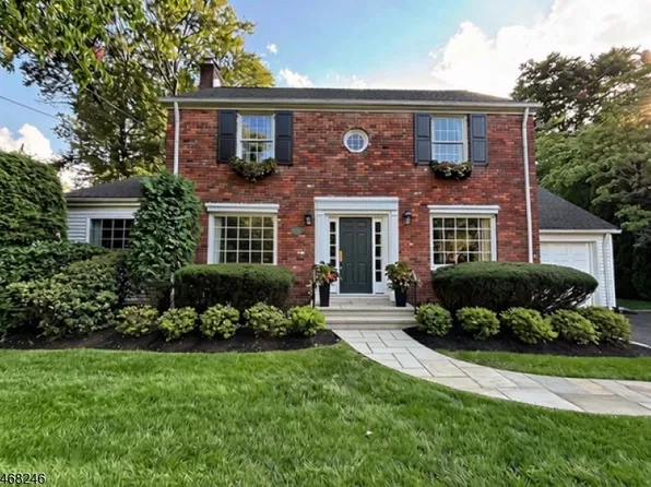 215 Longwood Ave., Chatham Twp., NJ 07928