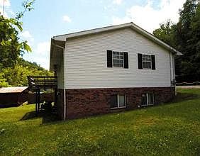 4th image of 3728 Sissonville Dr