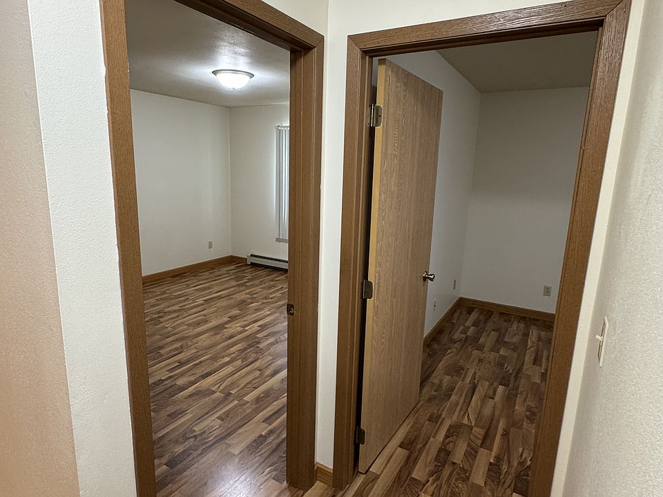 1st image of 3140 Rosalie Pkwy