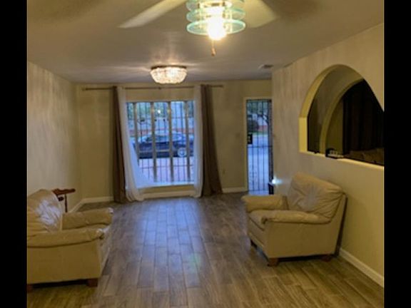 4th image of 2705 Gumwood Ave