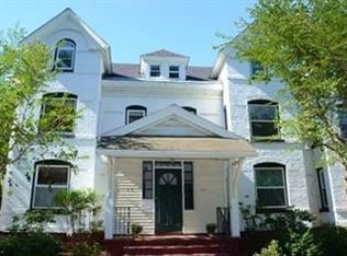 29B Lyman Rd, Northampton, MA 01060