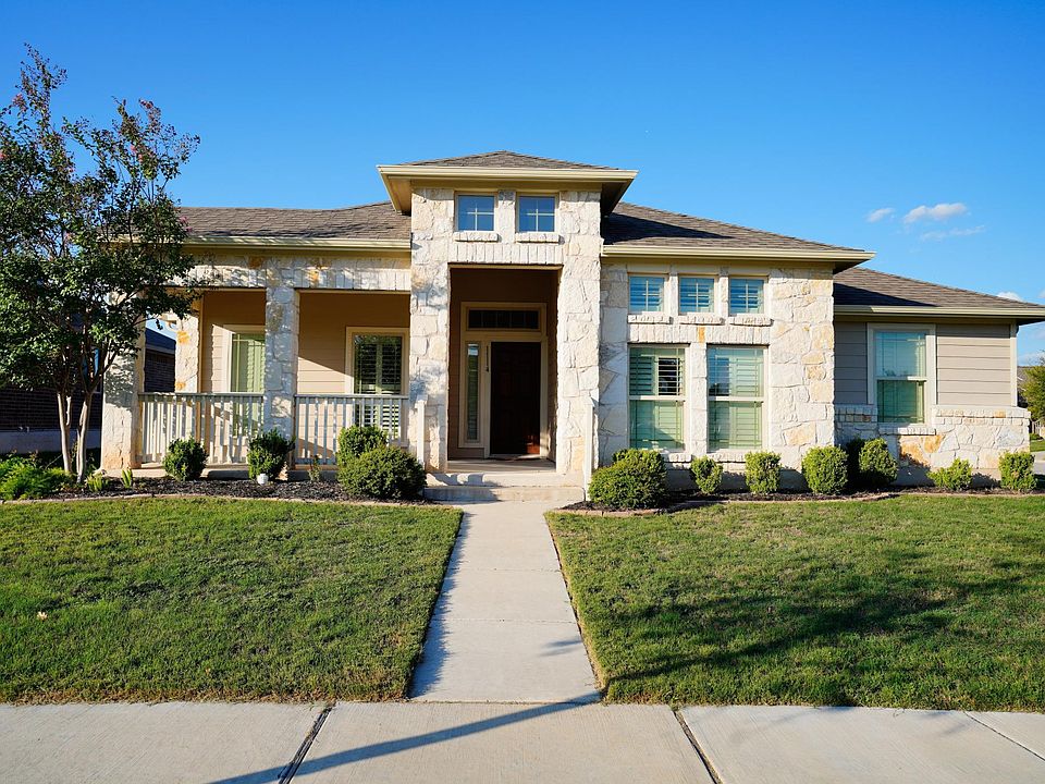 Fantastic 1-story home for you!